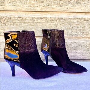 Anne Klein "Akyarisol" Black Leather Pointed Toe Ankle Boots